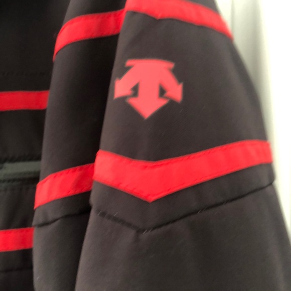 Descente Ski Jacket - Picture 3 of 5